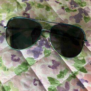 Steve Madden Aviator Blue Metal frame Sunglasses
